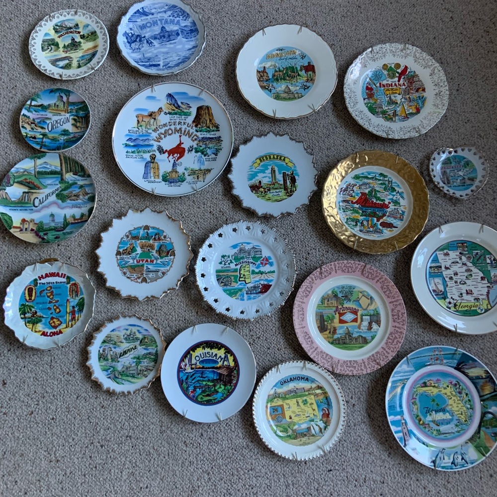 VINTAGE Souvenir State plates for decor. 19 available 
$8 each